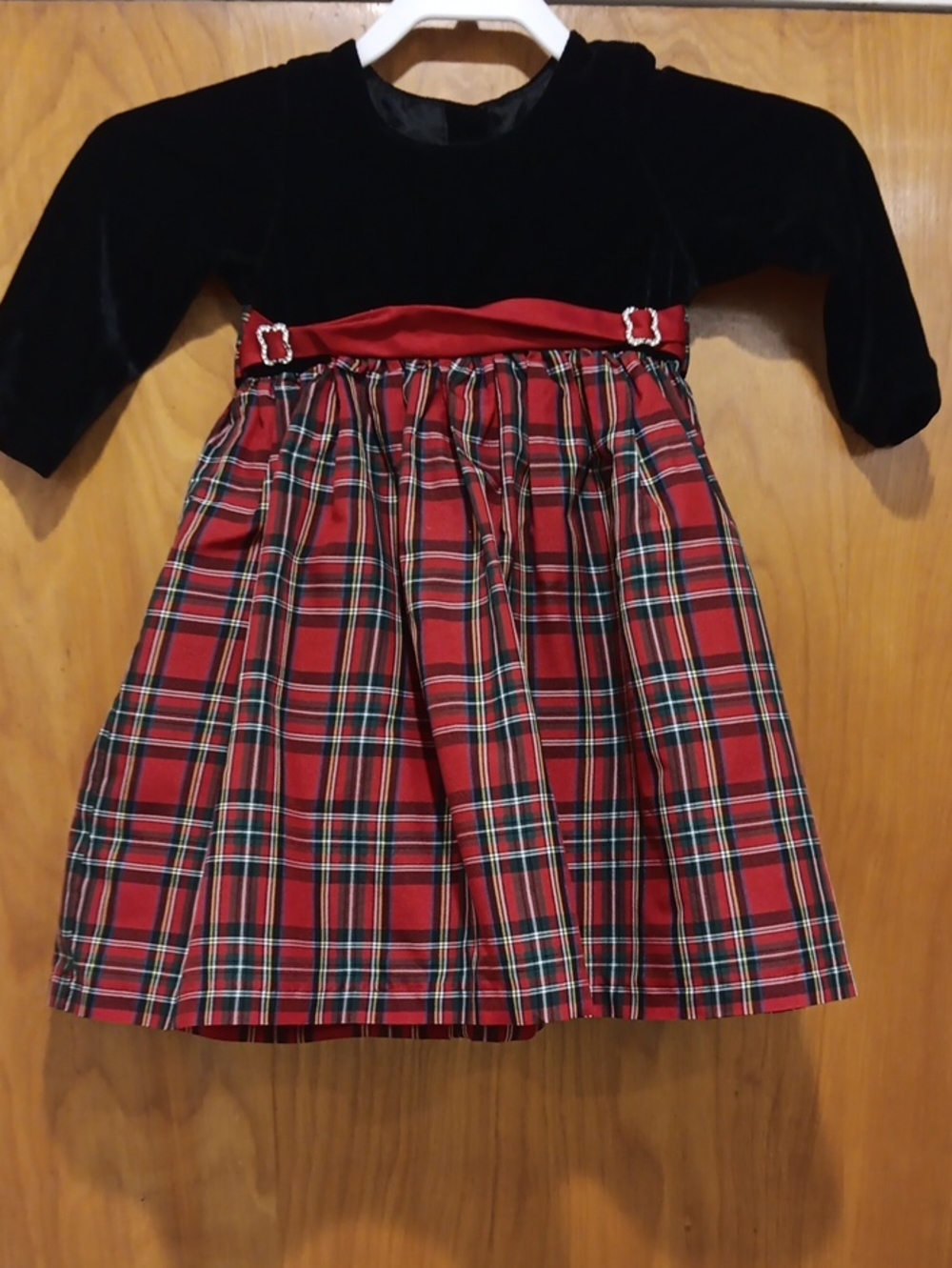 Samantha Says Size 2 Red Plaid Holiday Dress with Black Velvet Bodice
